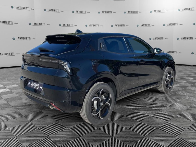Alfa Romeo Junior nuova a Ancona (5)