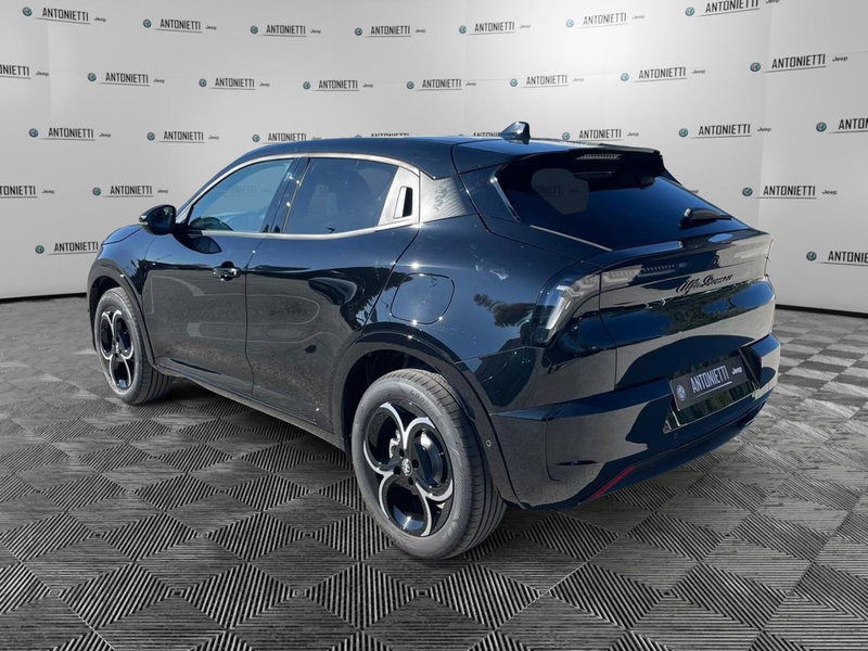Alfa Romeo Junior nuova a Ancona (7)