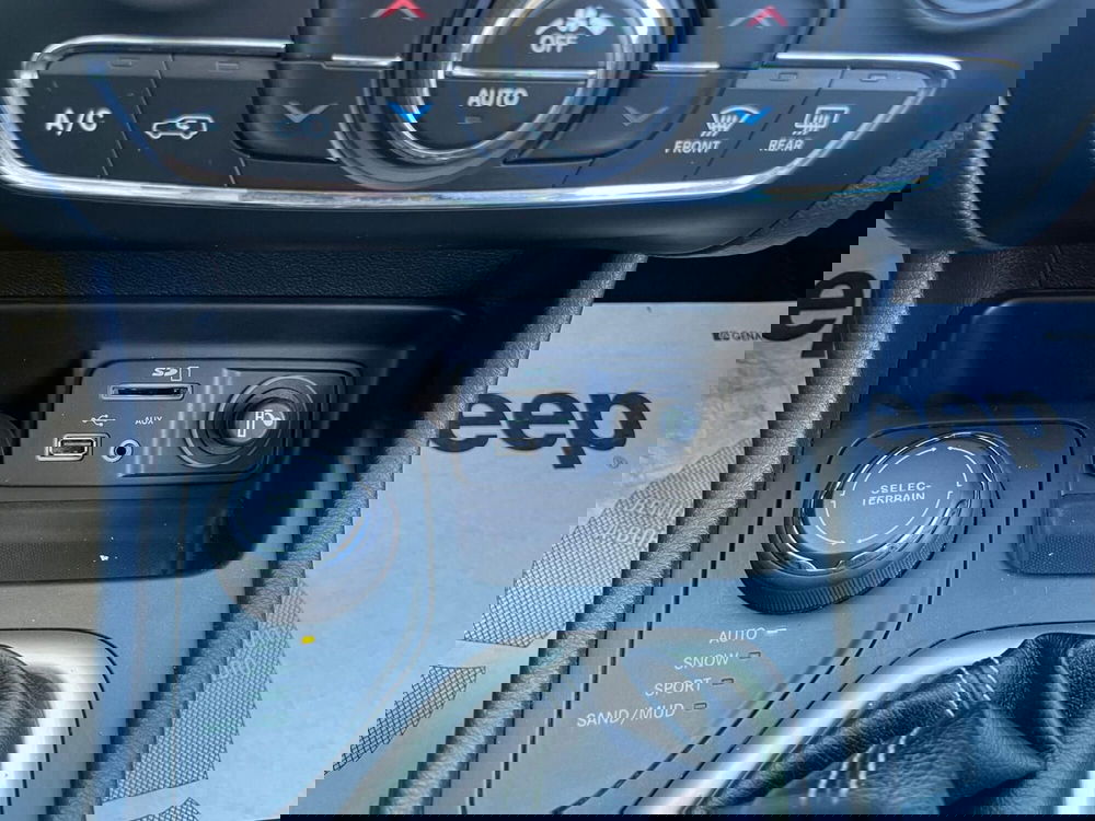 Jeep Cherokee usata a Ancona (16)