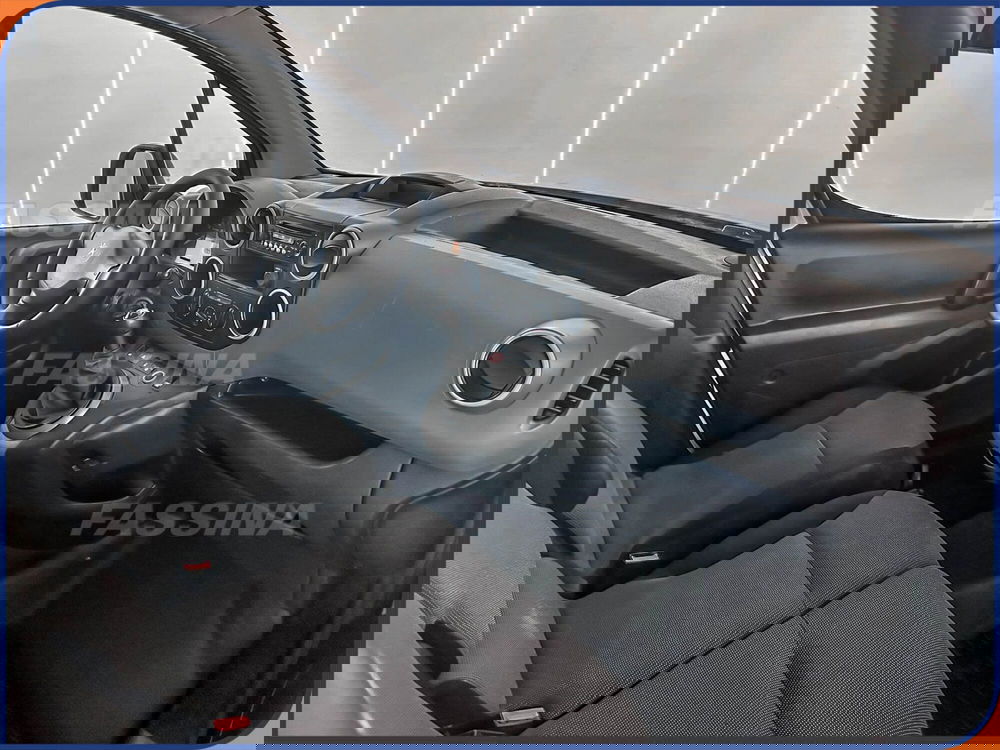 Peugeot Partner Telaio usata a Milano (11)