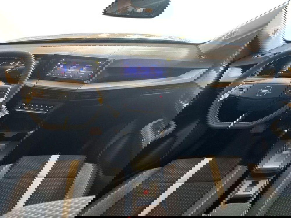 Opel Frontera nuova a Lecco (9)