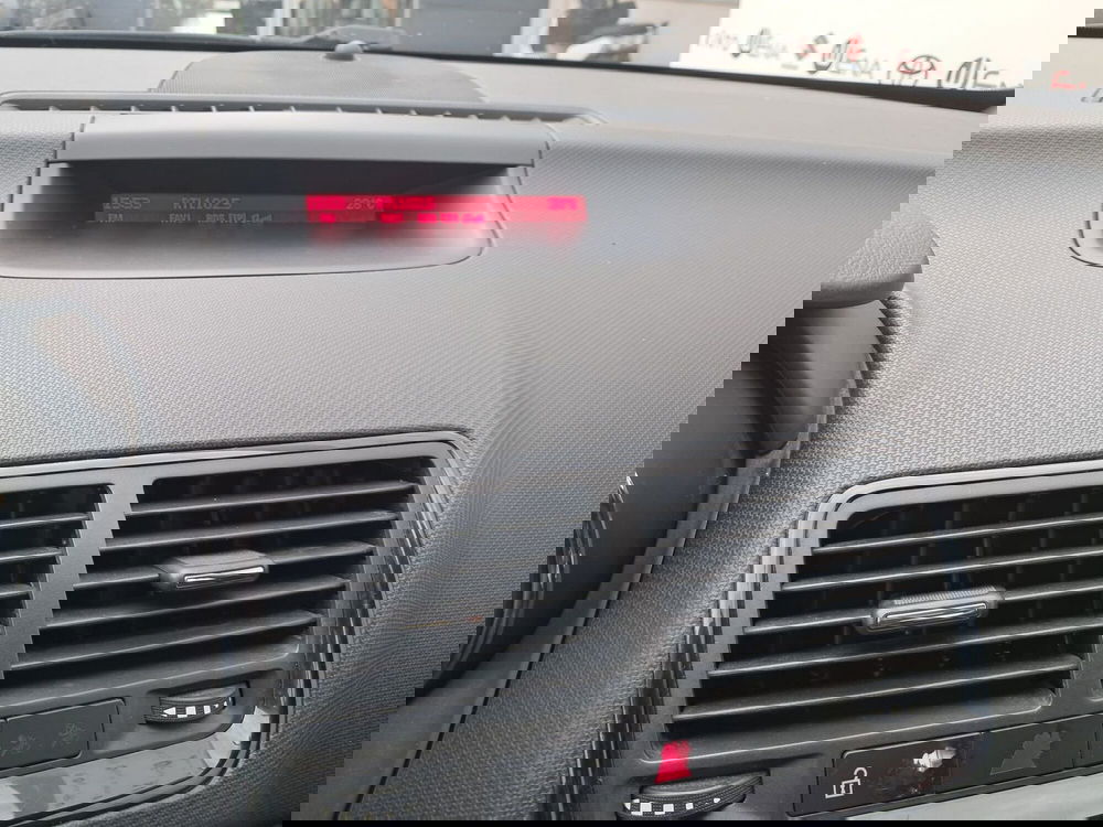 Opel Meriva usata a Cagliari (12)