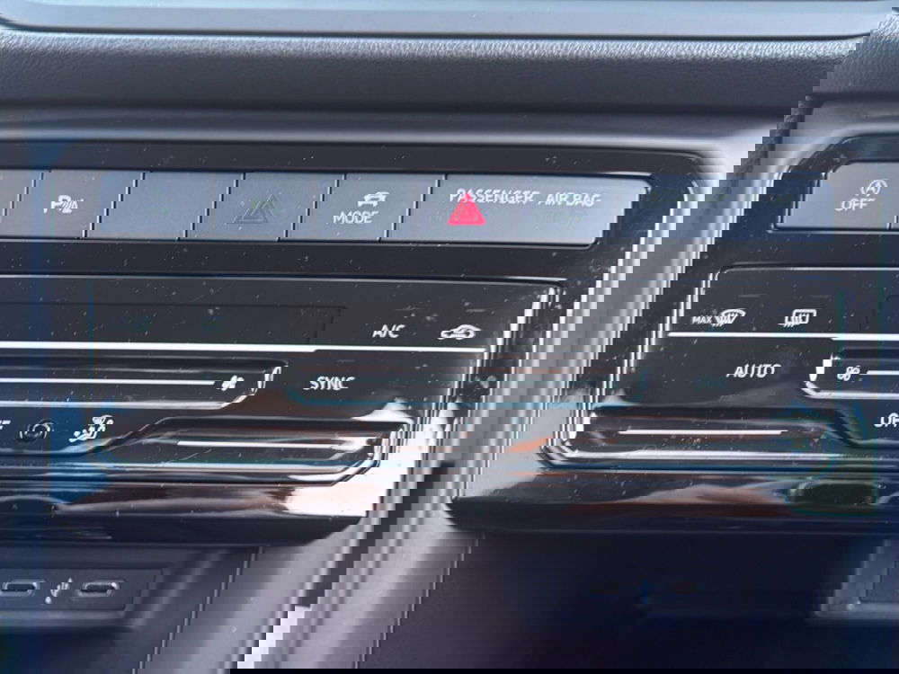 Volkswagen T-Cross usata a Terni (14)