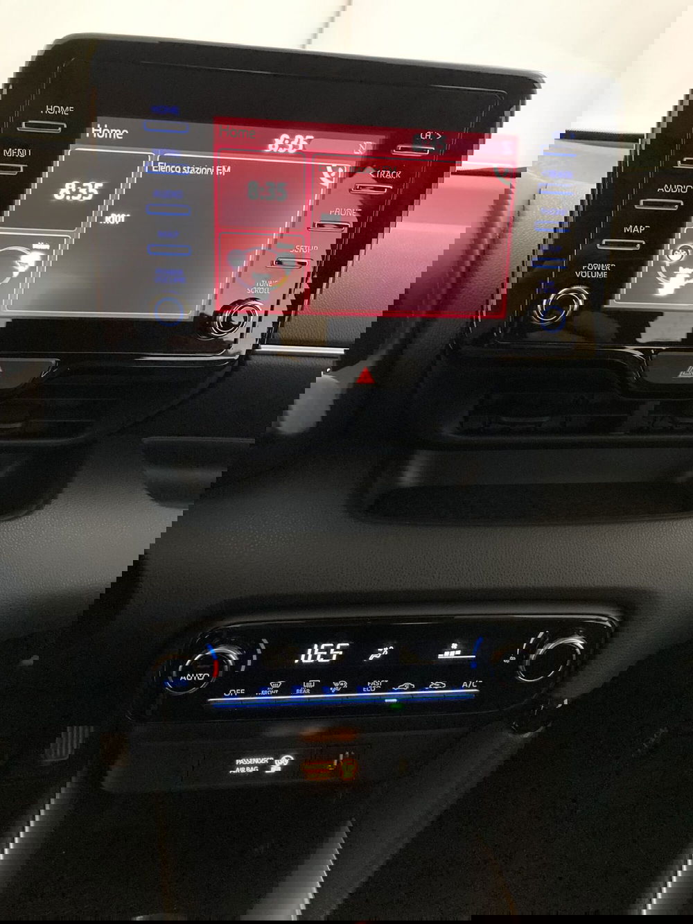 Toyota Yaris usata a Barletta-Andria-Trani (13)