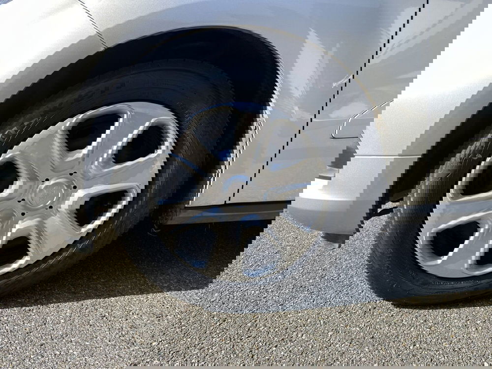 Ford Tourneo Courier usata a Vercelli (11)