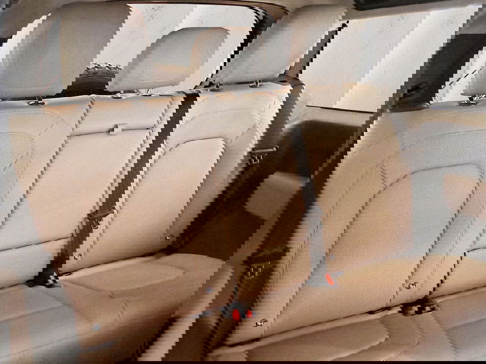 Land Rover Defender usata a Milano (5)