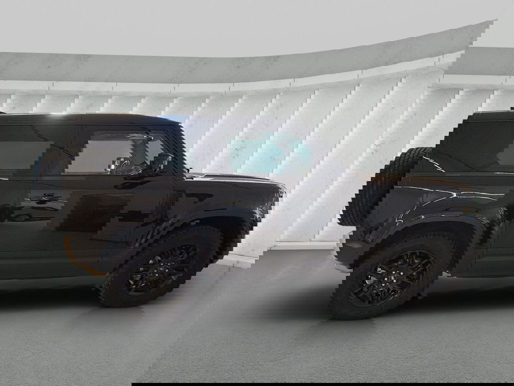 Land Rover Defender usata a Milano (6)