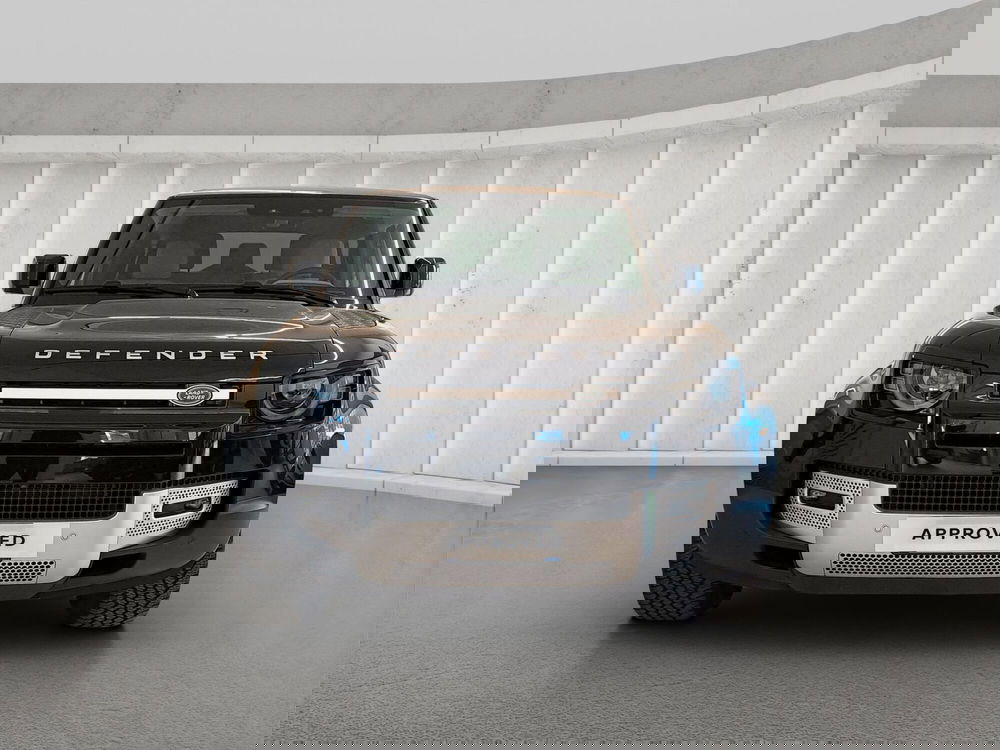 Land Rover Defender usata a Milano (8)