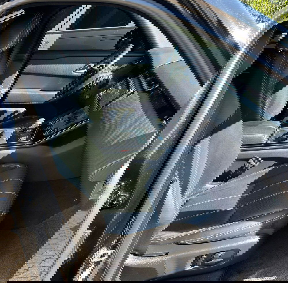 Land Rover Range Rover Velar usata a Ferrara (3)