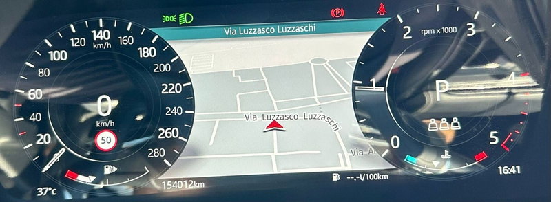 Land Rover Range Rover Velar usata a Ferrara (9)