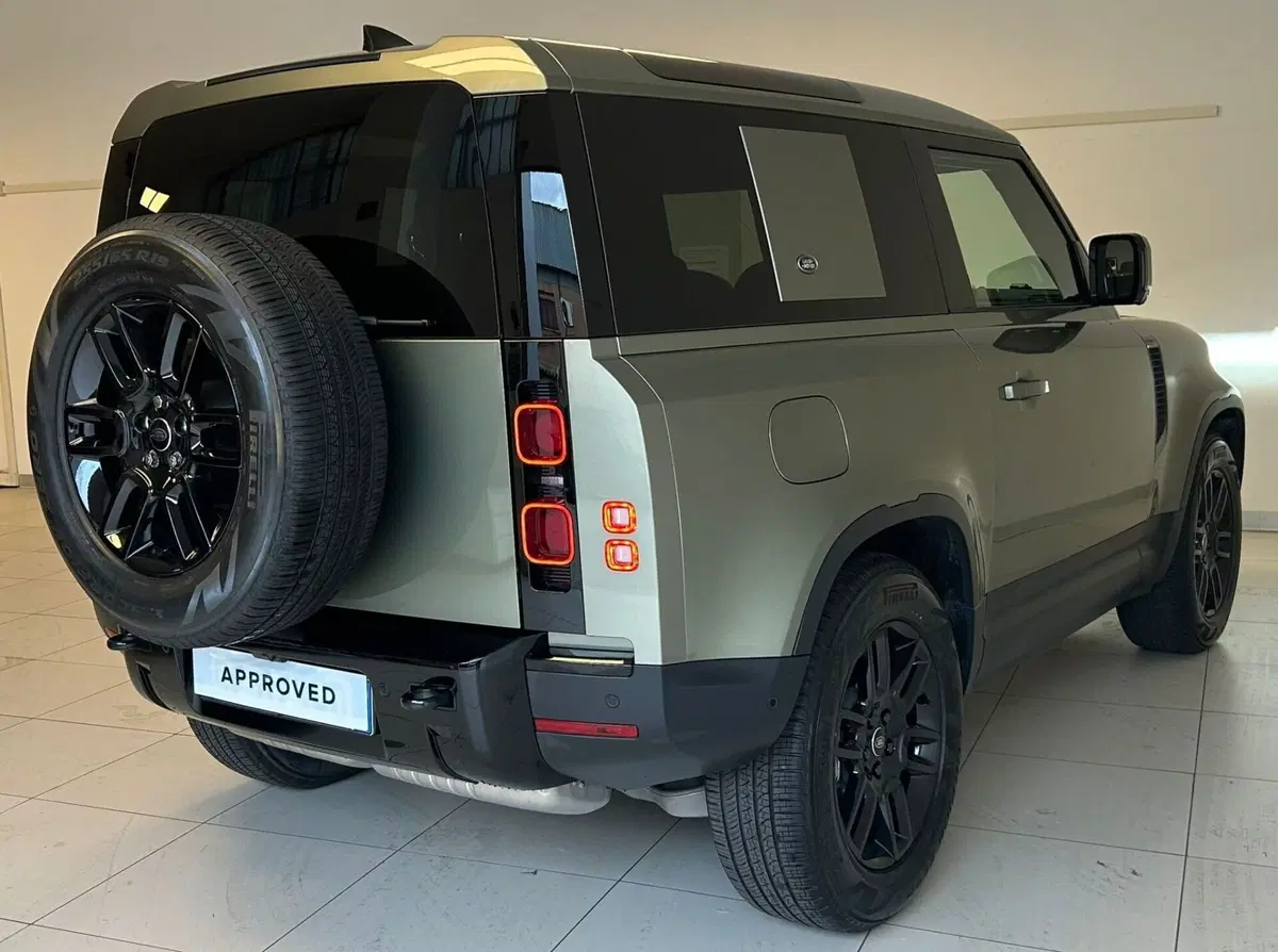 Land Rover Defender usata a Ferrara (2)