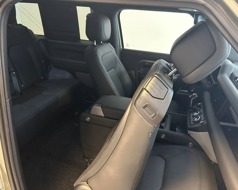 Land Rover Defender usata a Ferrara (5)