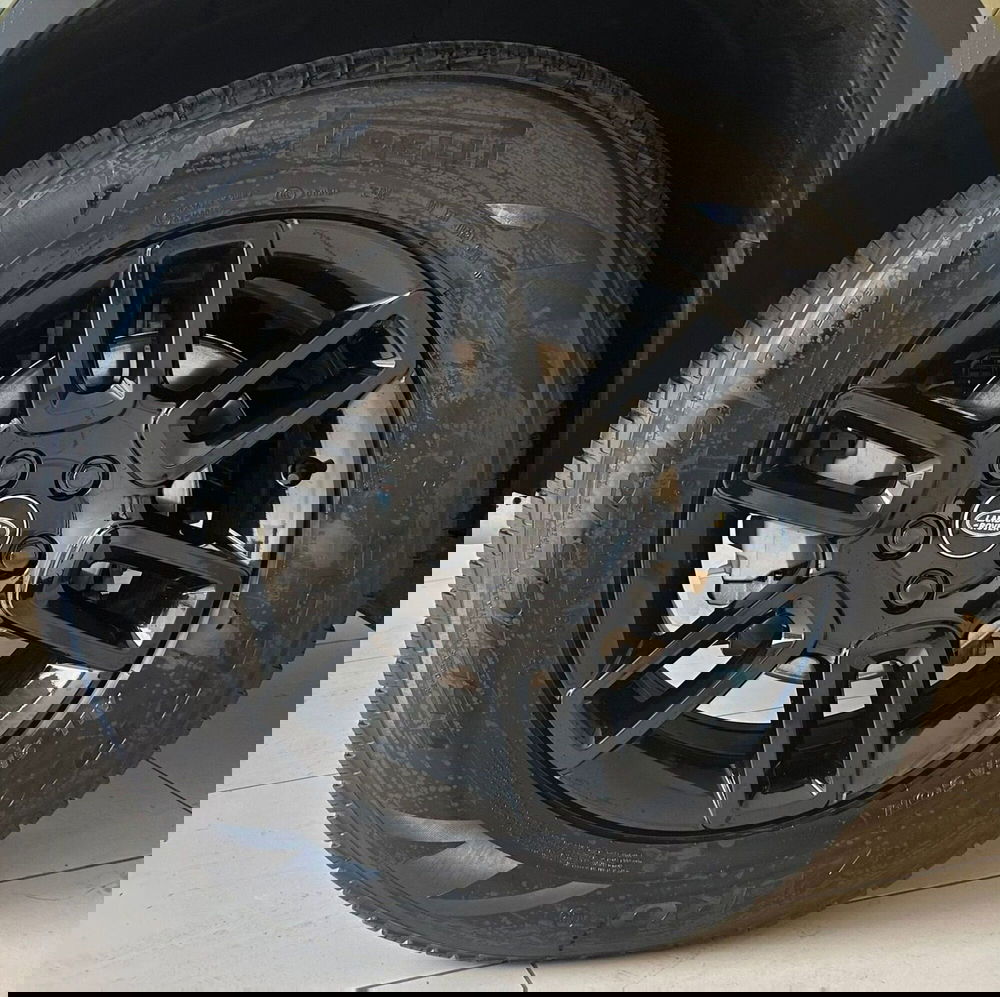 Land Rover Defender usata a Ferrara (9)