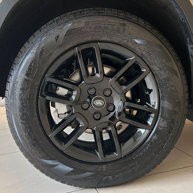 Land Rover Defender usata a Ferrara (9)