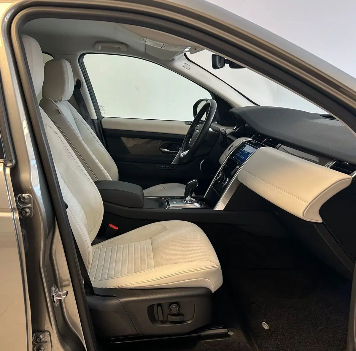Land Rover Discovery Sport usata a Ferrara (3)