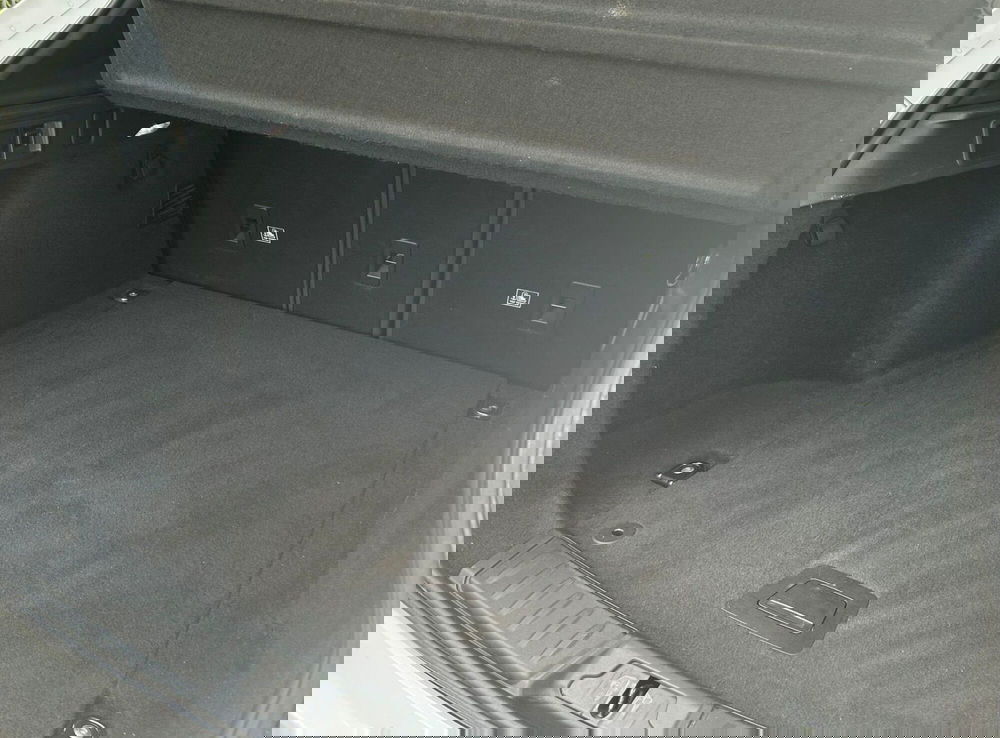 Jaguar F-Pace usata a Ferrara (10)