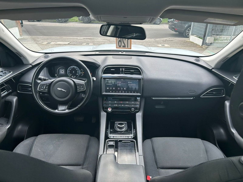 Jaguar F-Pace usata a Ferrara (4)