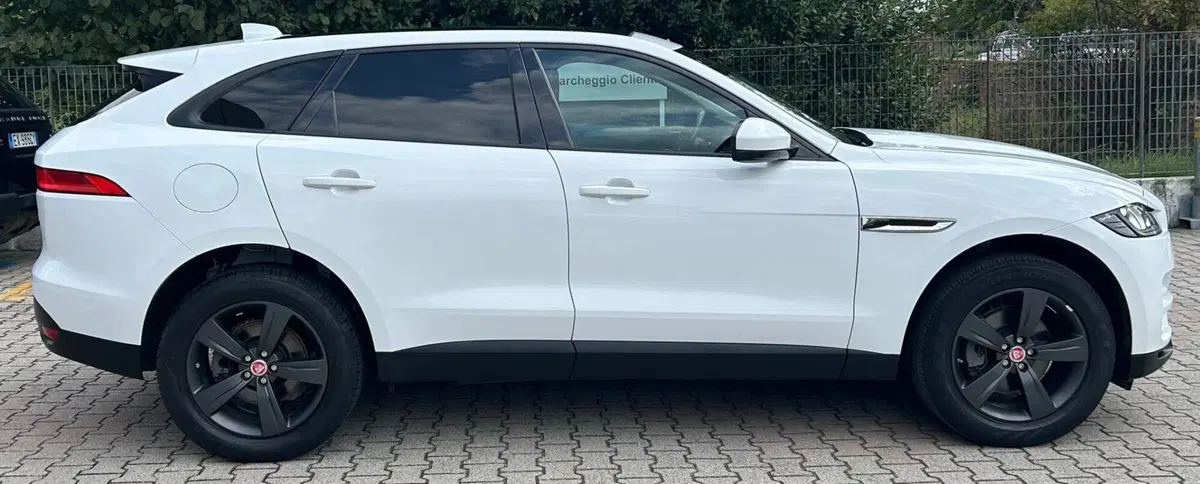 Jaguar F-Pace usata a Ferrara (6)