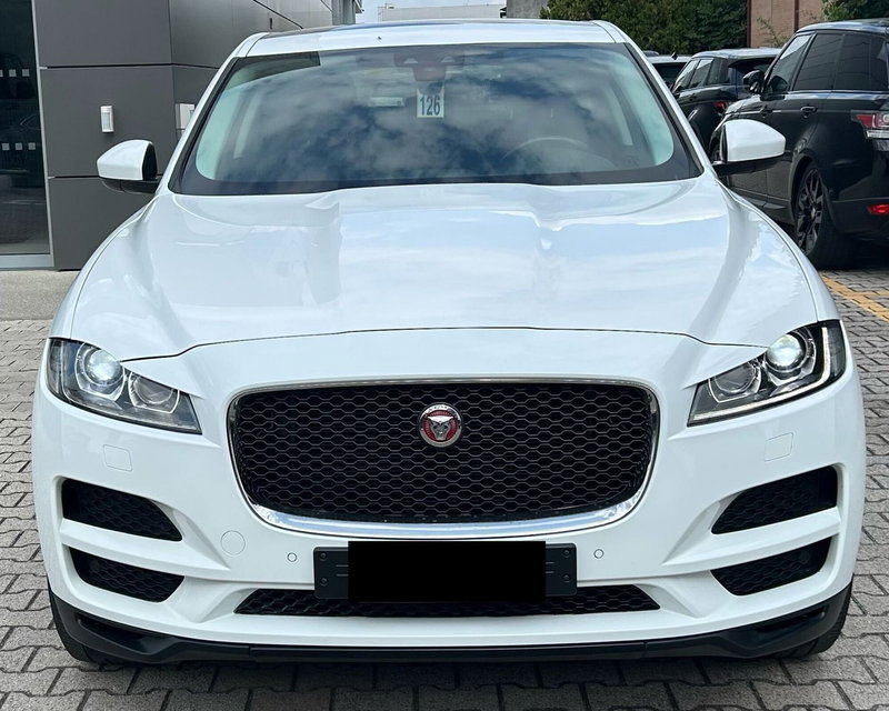 Jaguar F-Pace usata a Ferrara (8)