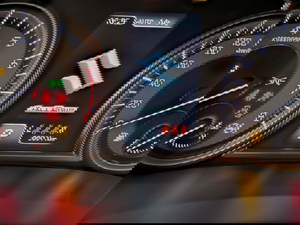 Suzuki Vitara usata a Udine (14)