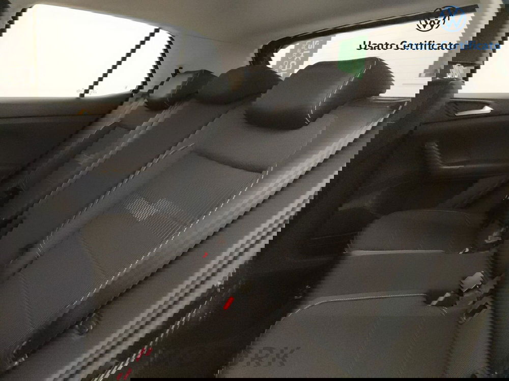 Volkswagen T-Cross usata a Varese (11)