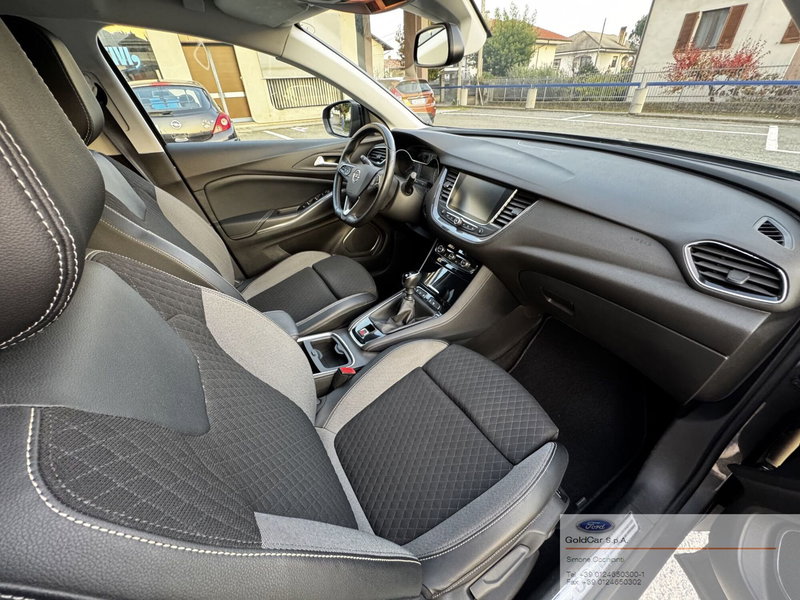 Opel Grandland X usata a Torino (12)