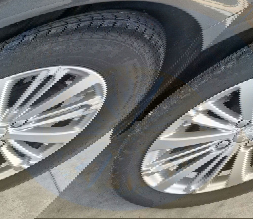 Peugeot 208 usata a Terni (11)