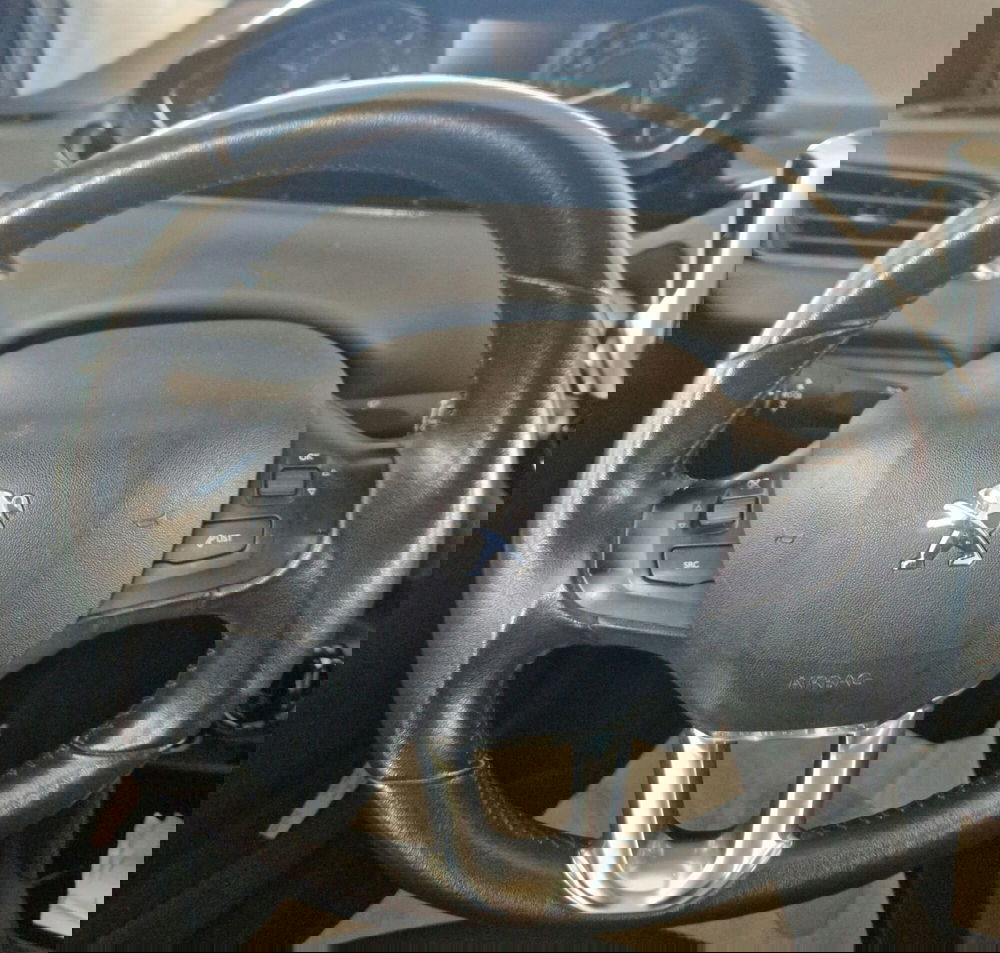 Peugeot 208 usata a Terni (13)