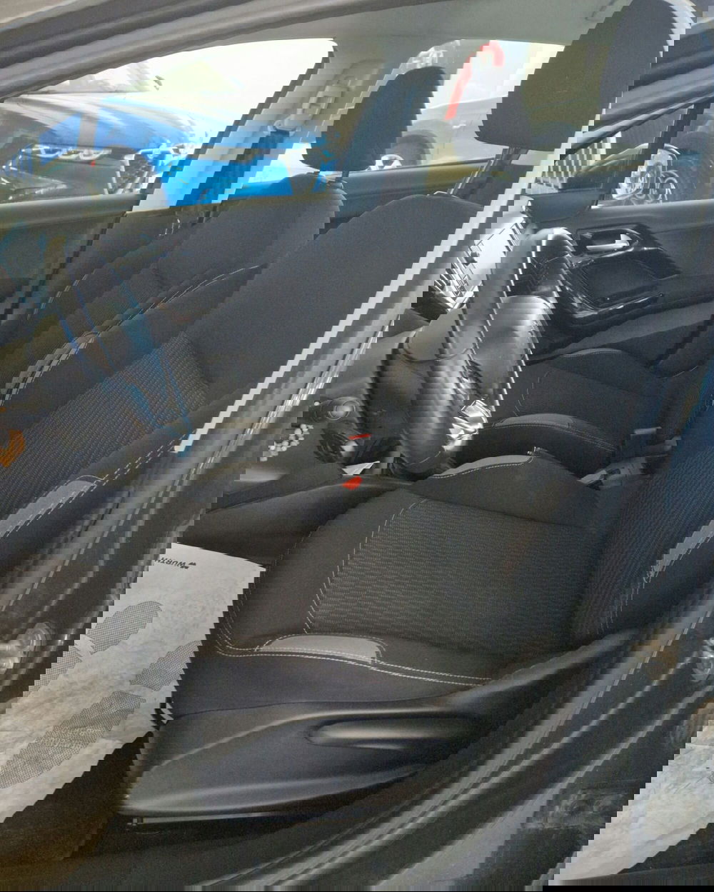 Peugeot 208 usata a Terni (7)