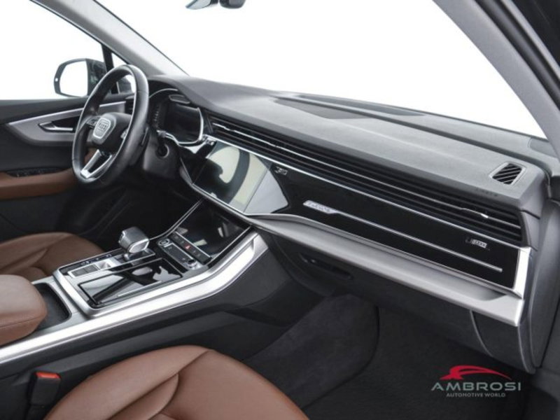 Audi Q7 usata a Perugia (12)