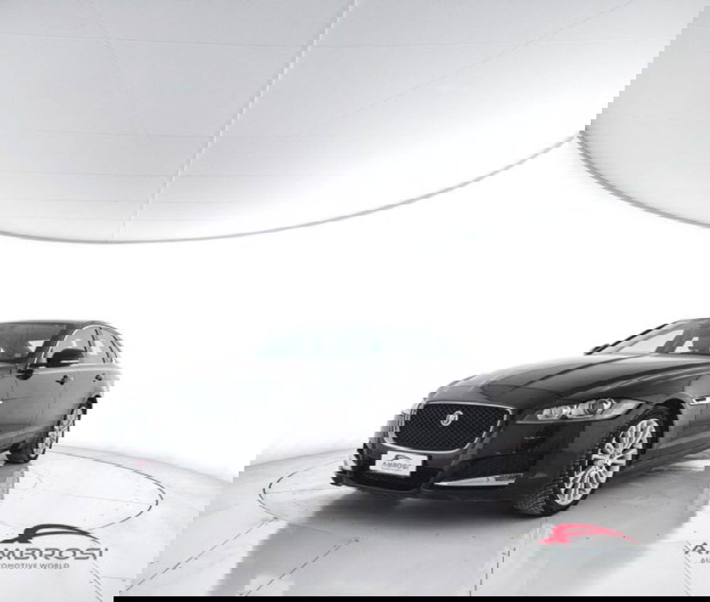 Jaguar XF usata a Perugia