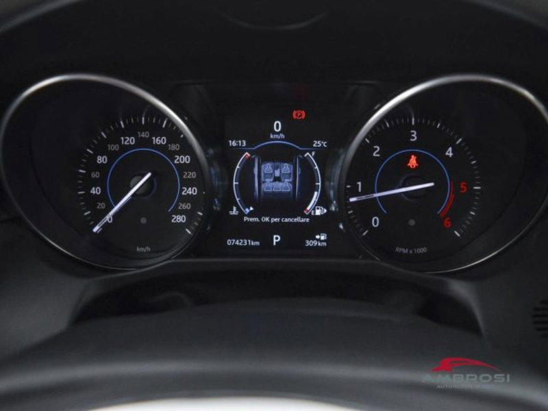 Jaguar XF usata a Perugia (13)