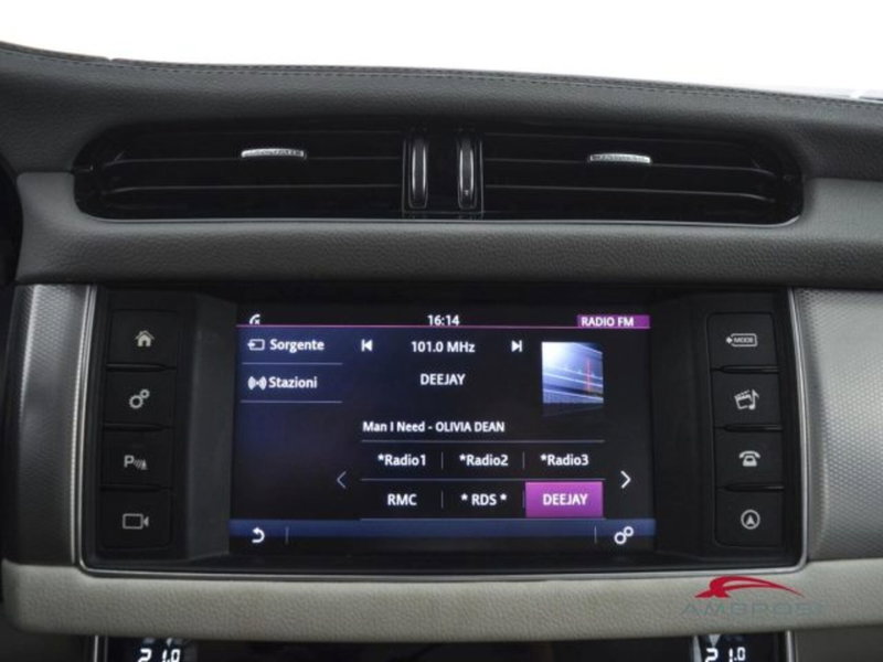 Jaguar XF usata a Perugia (14)