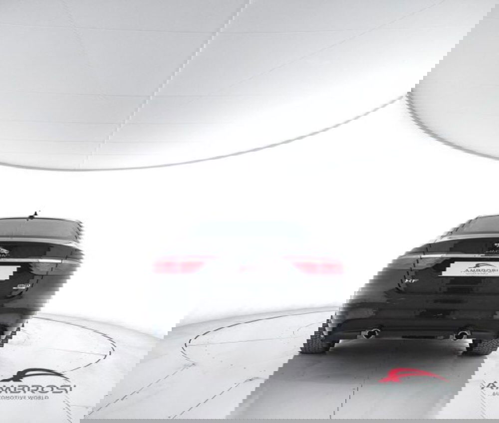 Jaguar XF usata a Perugia (6)