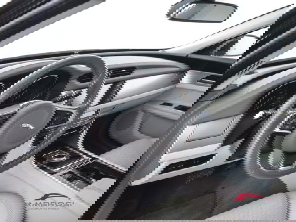 Jaguar XF usata a Perugia (8)