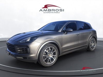 Porsche Cayenne Coup&eacute; 3.0 e-hybrid S 5p.ti tiptronic del 2021 usata a Corciano