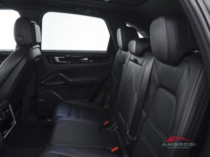 Porsche Cayenne Coupé usata a Perugia (5)