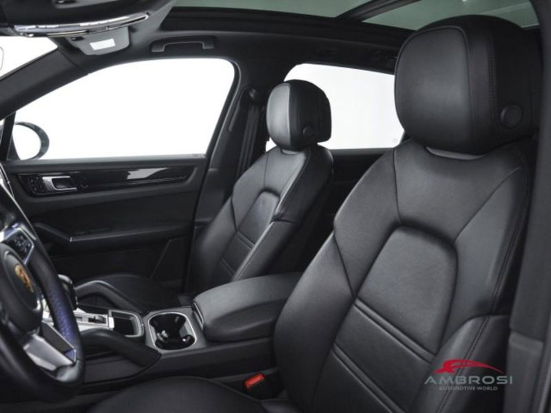 Porsche Cayenne Coupé usata a Perugia (4)