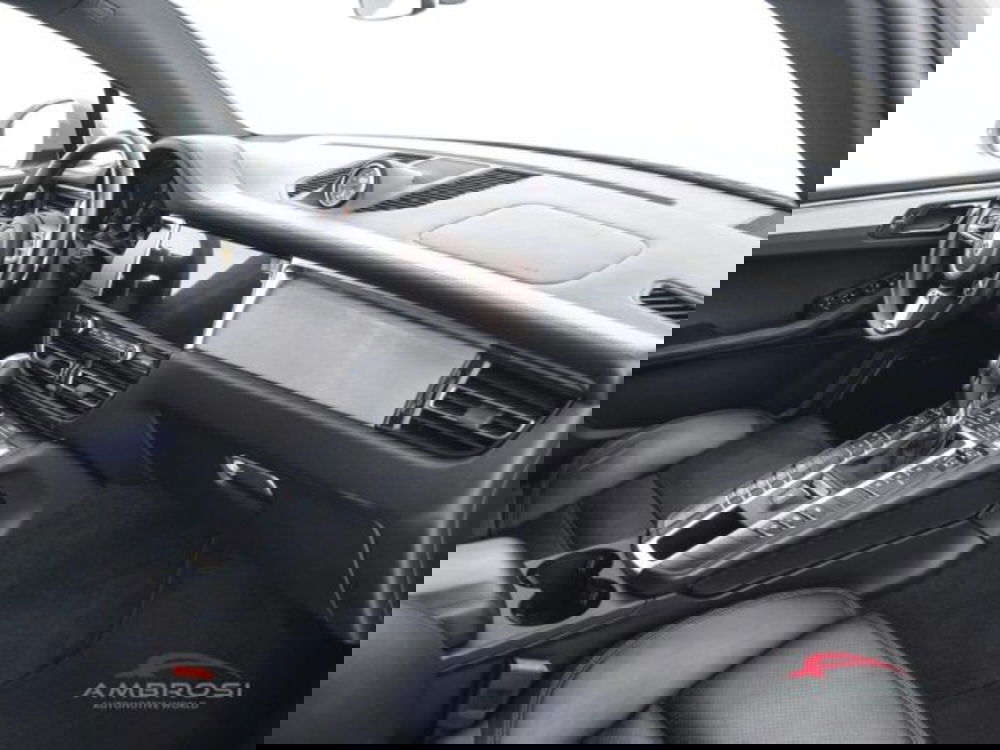 Porsche Macan usata a Perugia (12)