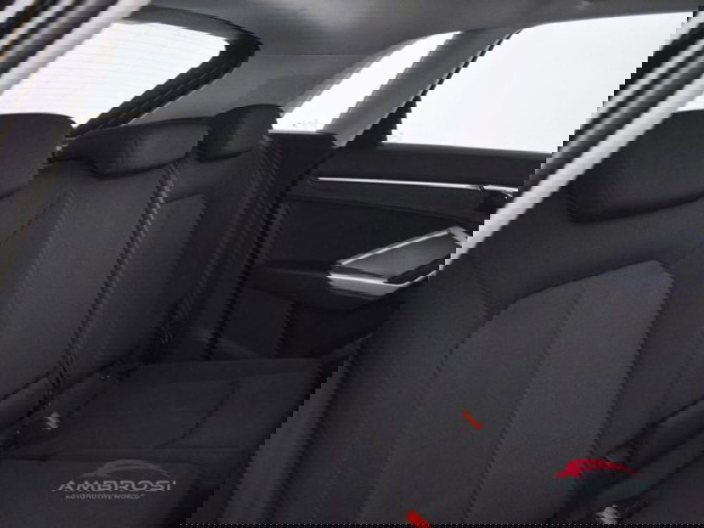 Audi Q3 usata a Perugia (11)
