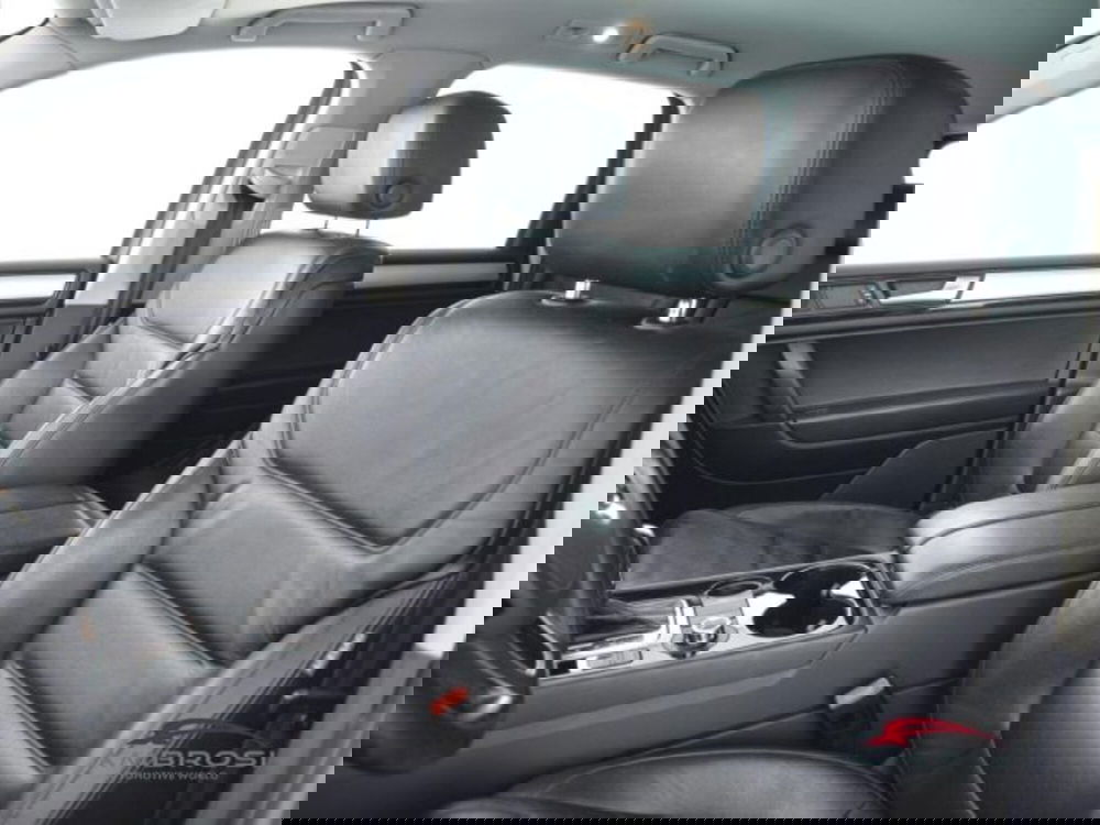 Volkswagen Touareg usata a Perugia (9)