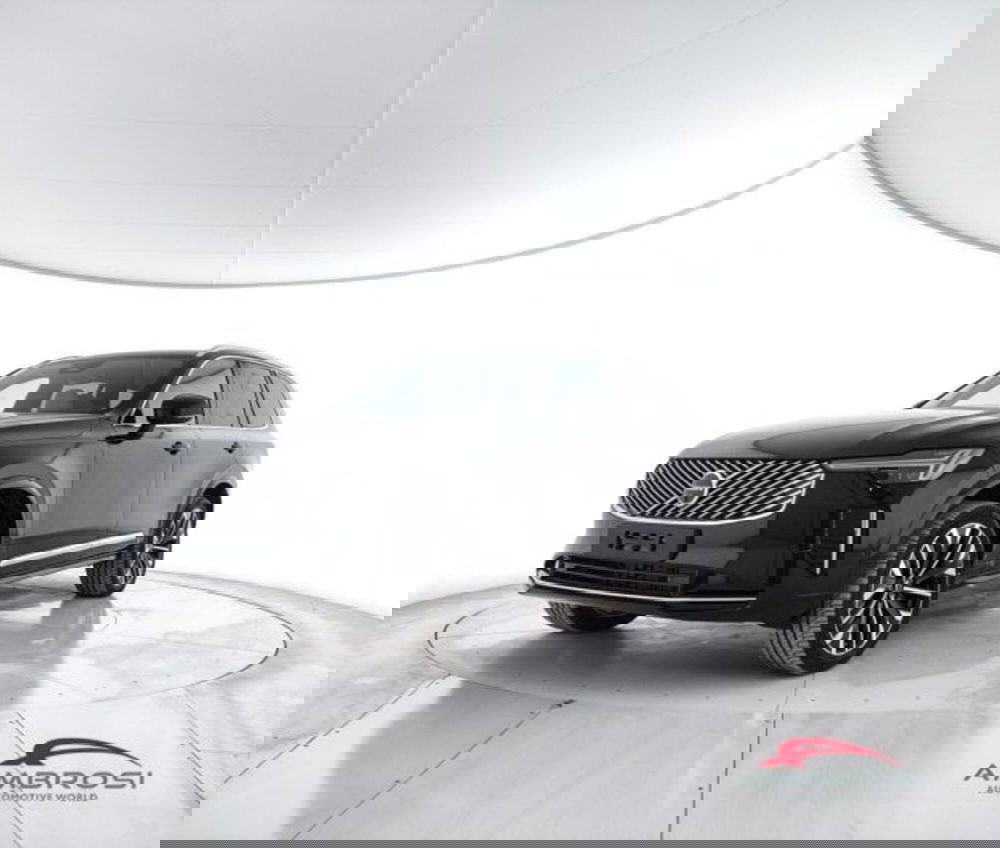 Volvo XC90 nuova a Perugia