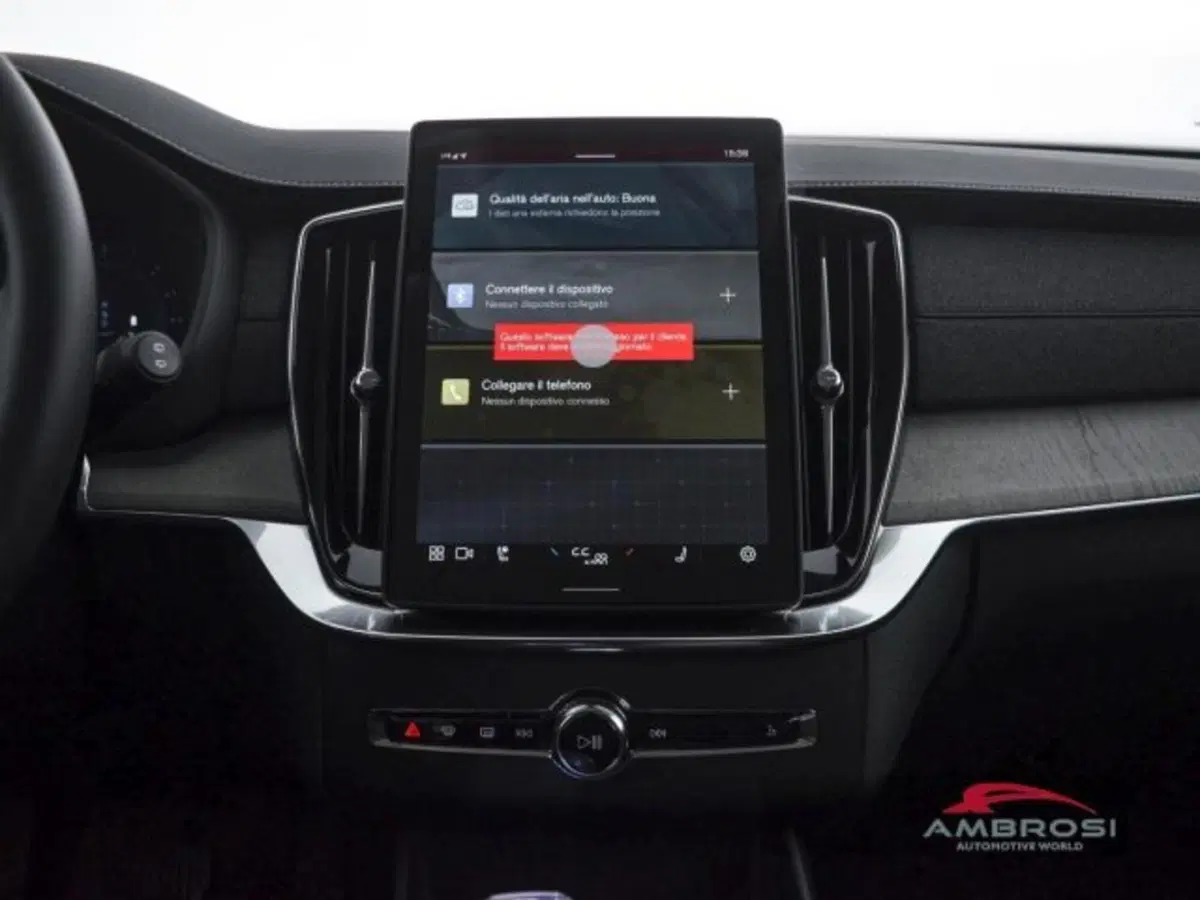 Volvo XC90 nuova a Perugia (12)