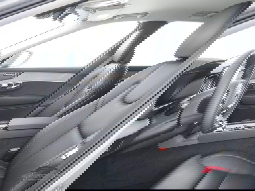 Volvo XC90 nuova a Perugia (8)