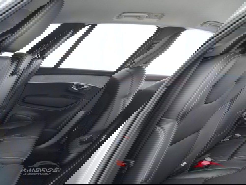 Volvo XC90 nuova a Perugia (12)