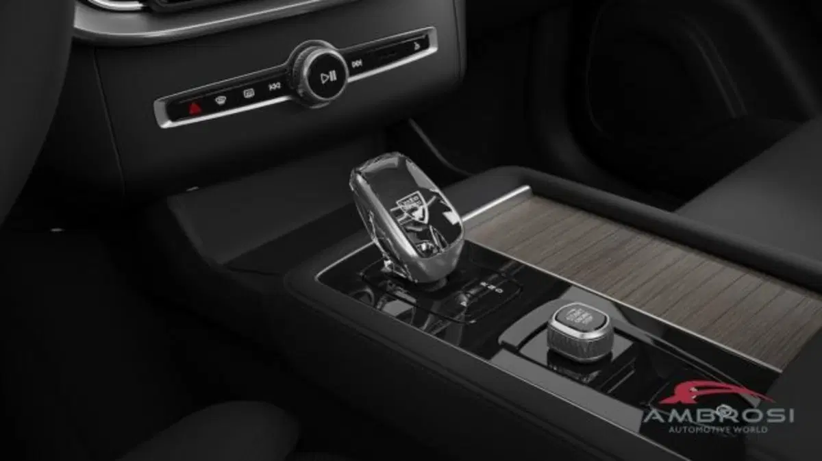 Volvo XC90 nuova a Perugia (15)
