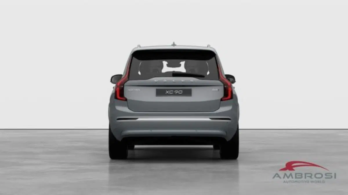 Volvo XC90 nuova a Perugia (8)