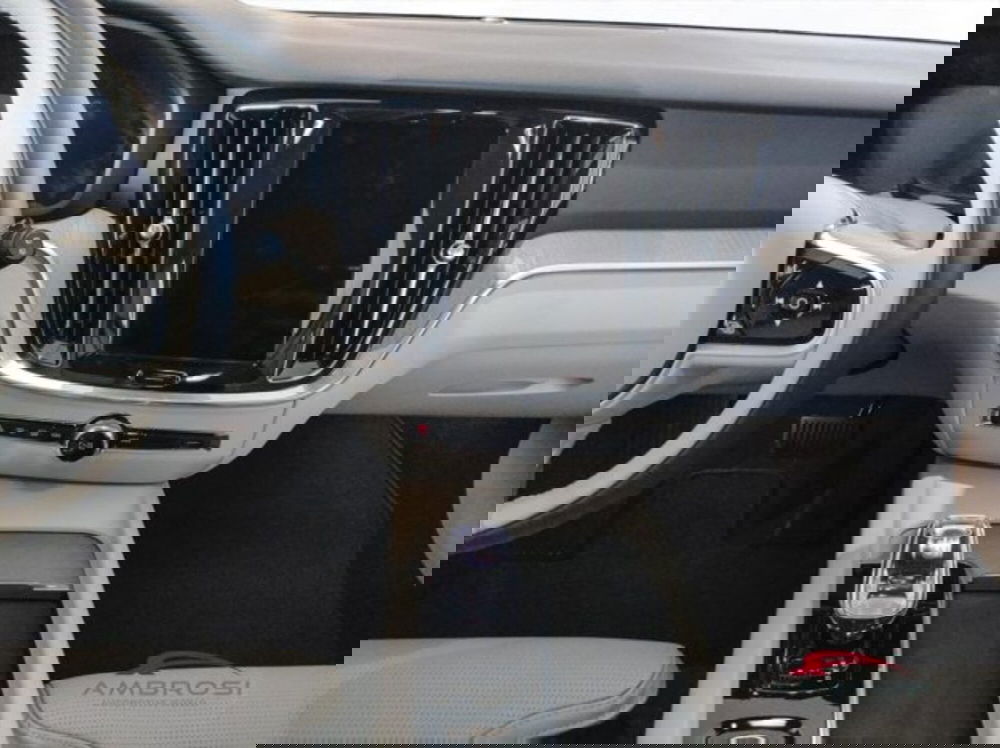 Volvo V60 nuova a Perugia (11)