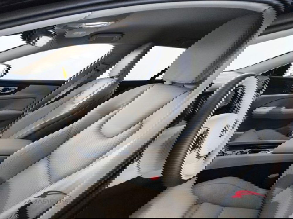 Volvo V60 nuova a Perugia (7)