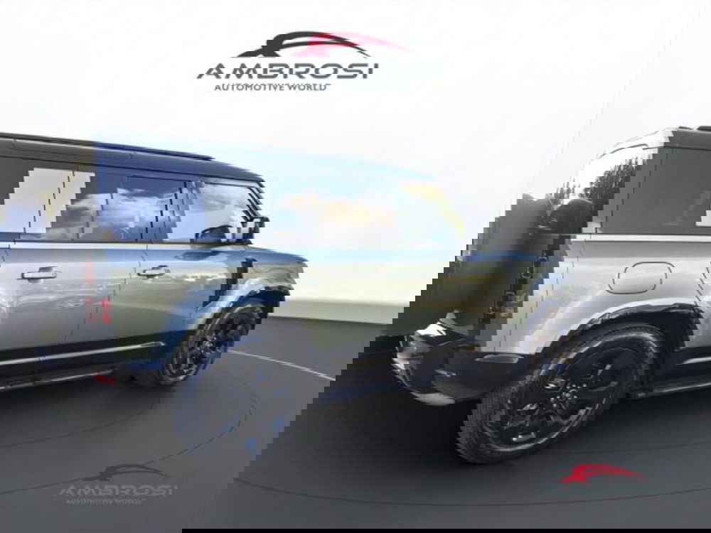 Land Rover Defender nuova a Perugia (3)